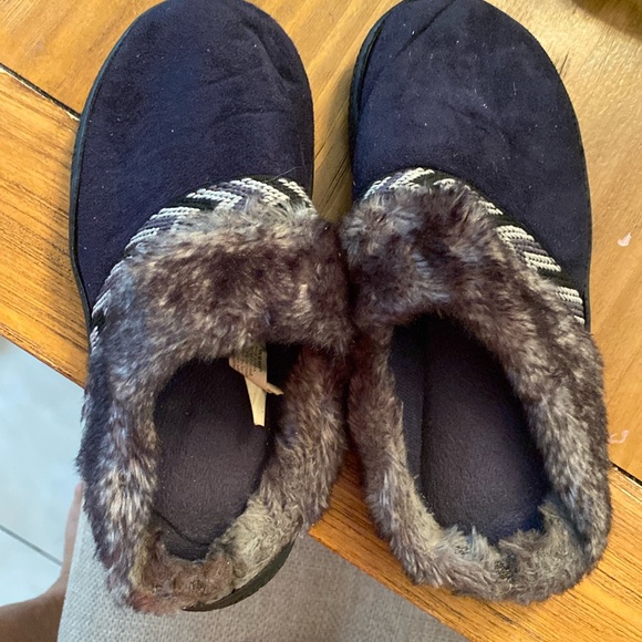 Navy blue slippers - Picture 1 of 4